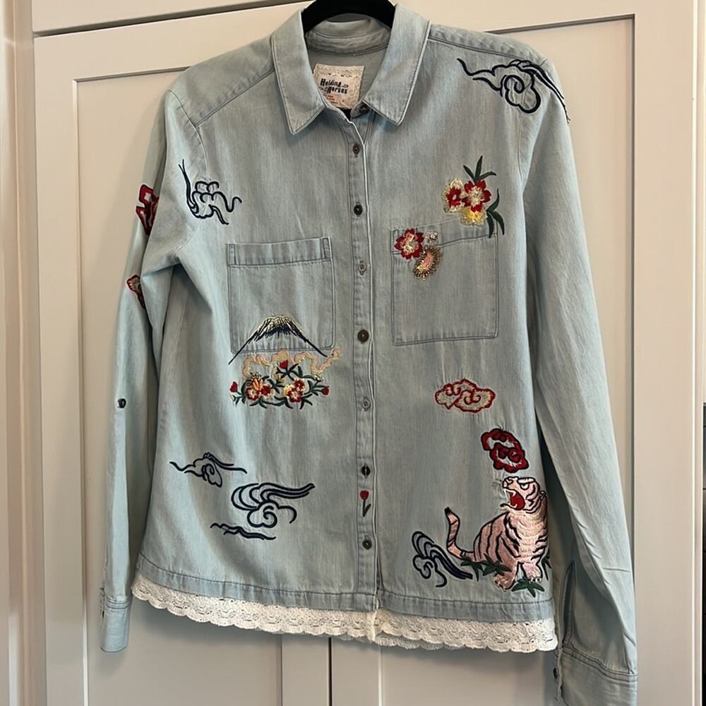 Anthropologie‎ Holding Horses Embroidered Chambray Button Down Shirt